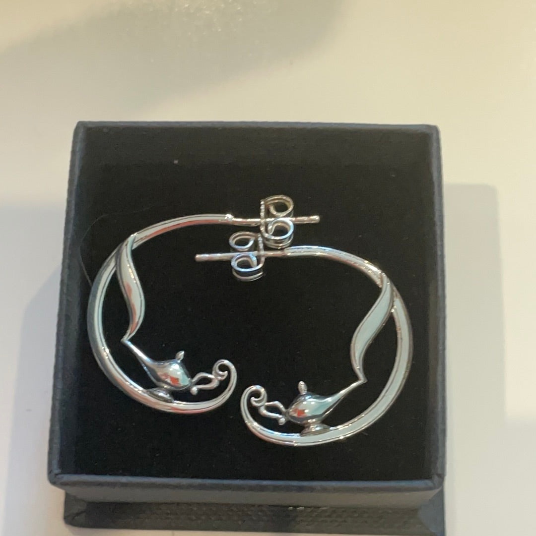 Genuine Chamilia Brand New in Box Aladin Genie's Lamp Hoop Earrings