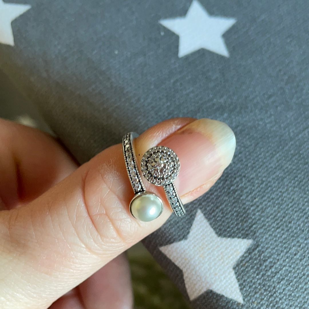 Genuine Pandora Pave Clear Stone Crossover Ring With Pearl Size 56