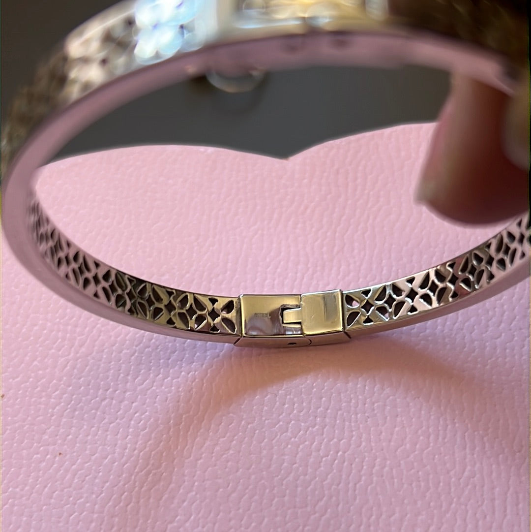 Fossil Steel Beautiful Openwork Bangle 18cm Hinged