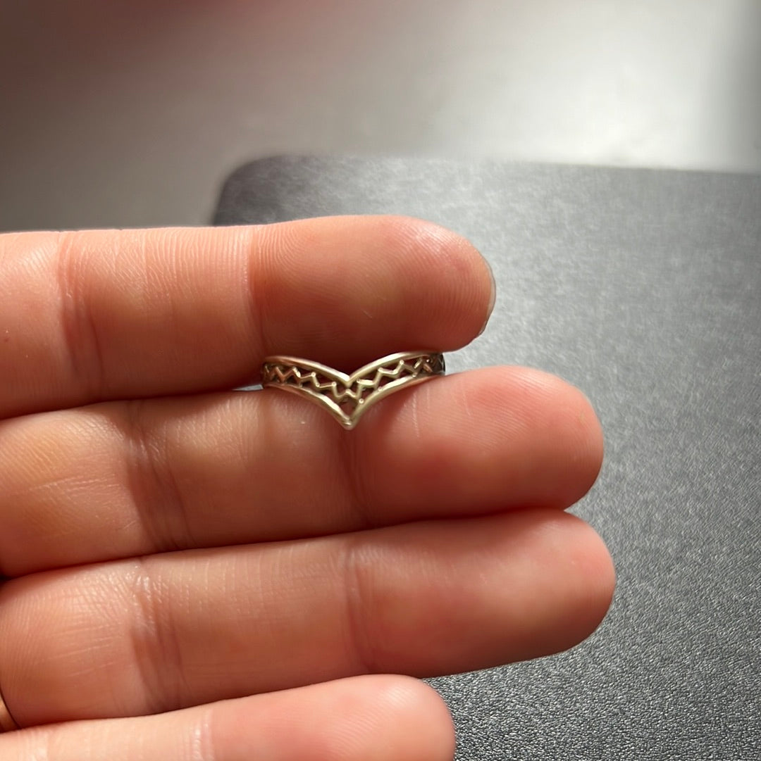 Solid Gold 715 Hallmarked Celtic Openwork Wishbone Ring 54