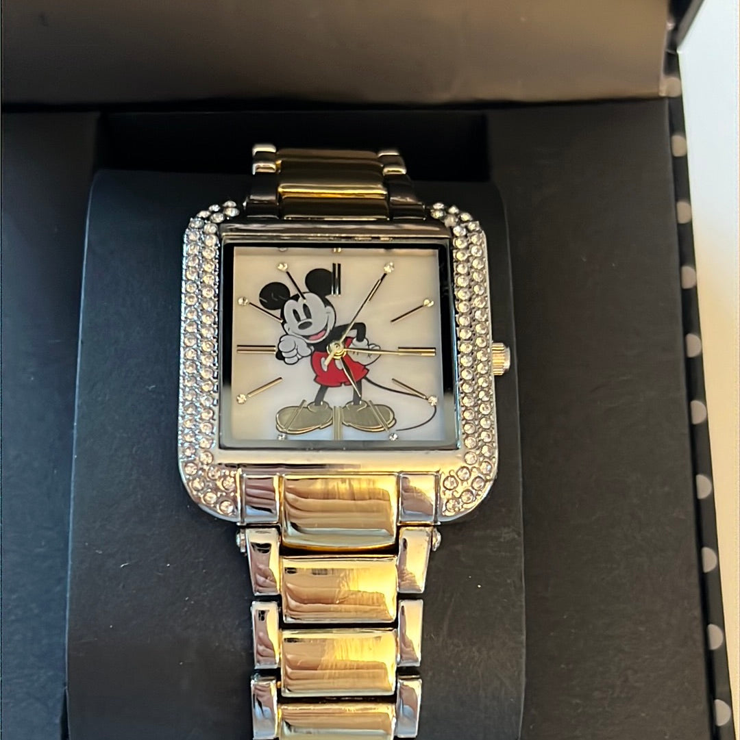 Brand New Disney Large Mickey Mouse Watch Beautiful!