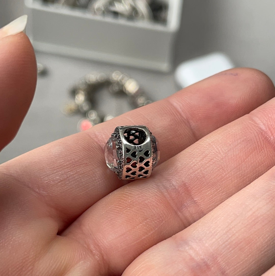 Genuine Pandora Clear Pave Radiant Hearts Pave Large Stone Charm