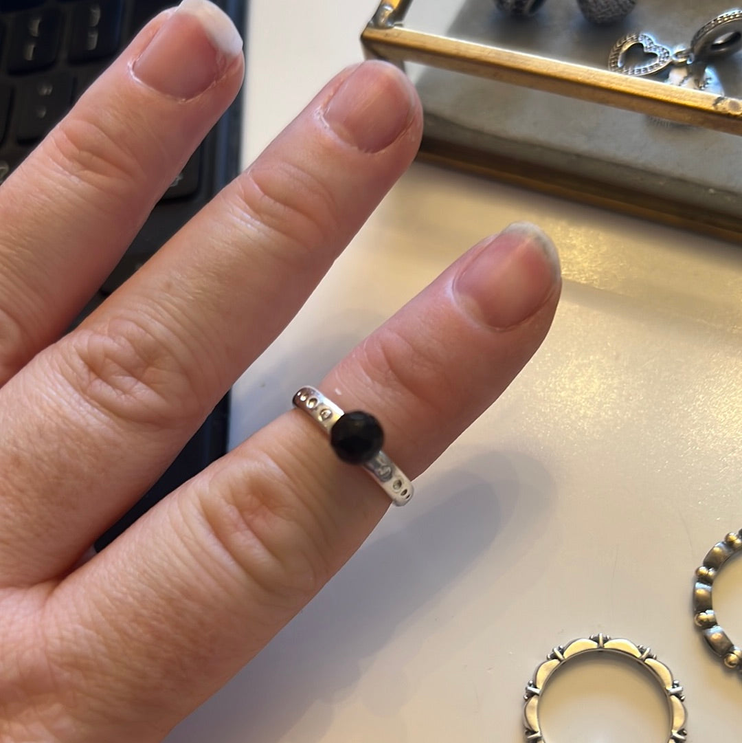 Genuine SPINNING Sterling Silver CZ and Onyx Ring 48