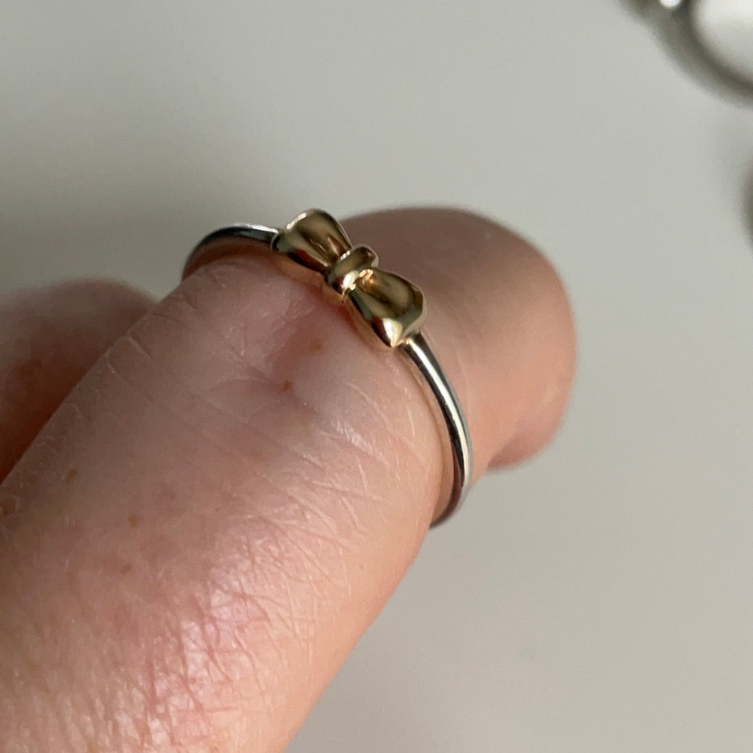 Genuine Pandora Small Gold Bow Ring Size 58