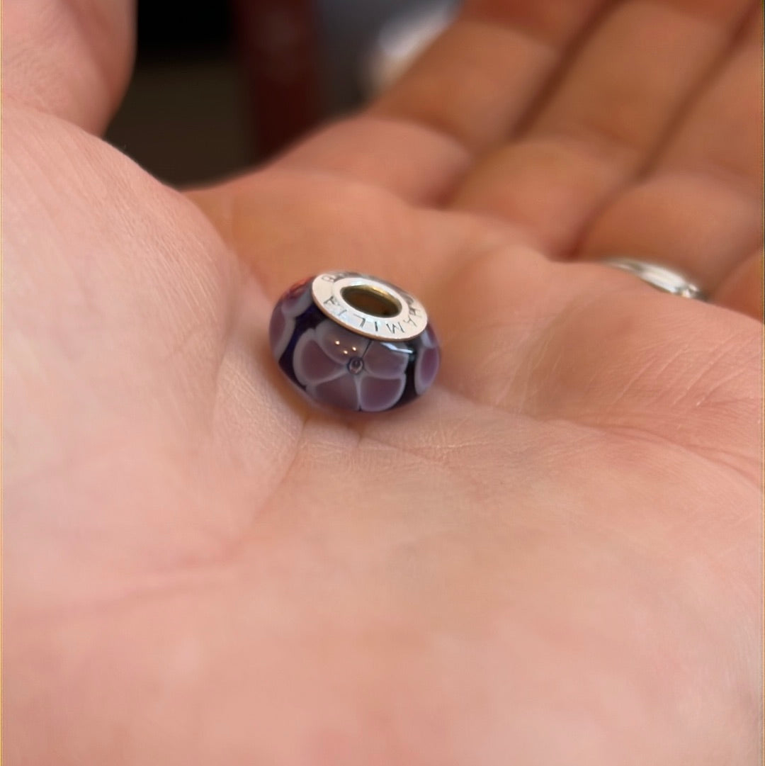Genuine Chamilia murano - Purple flowers