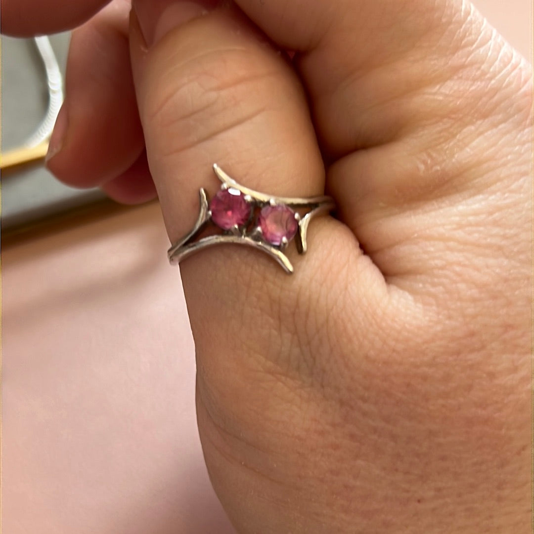 TGCC Sterling Silver Pink Gems Ring Size 62